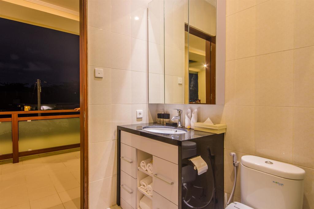 Tepi Sungai Villa Legian (Bali)