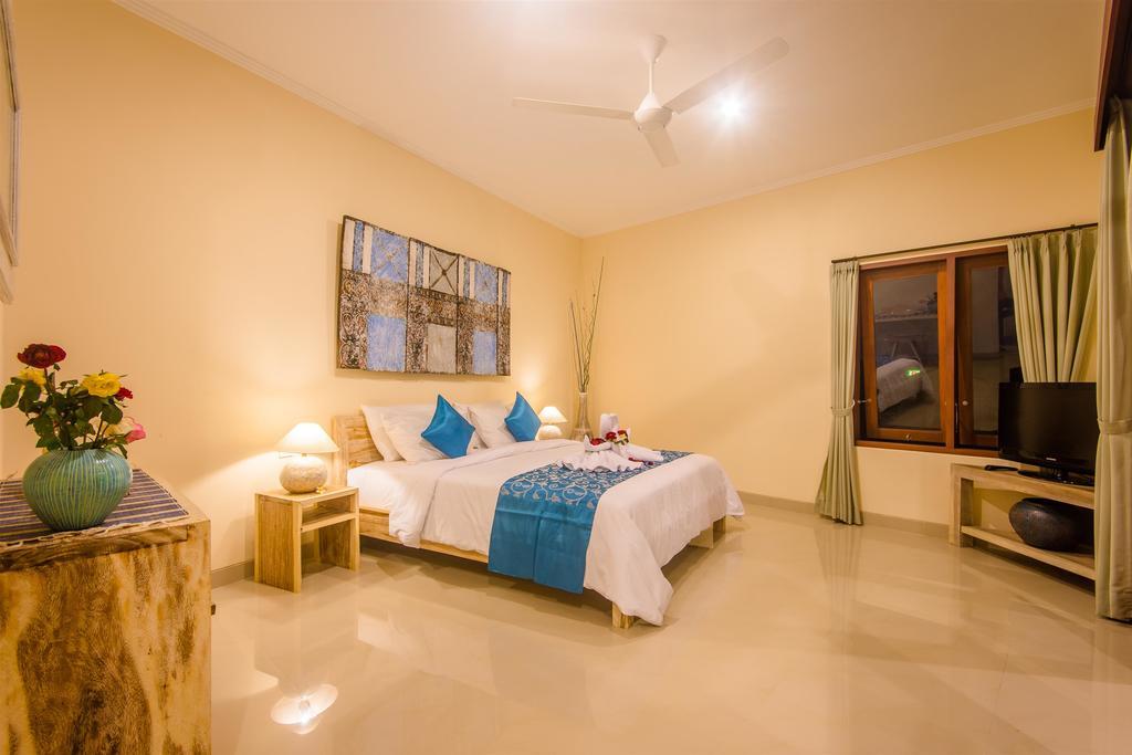 Tepi Sungai Villa