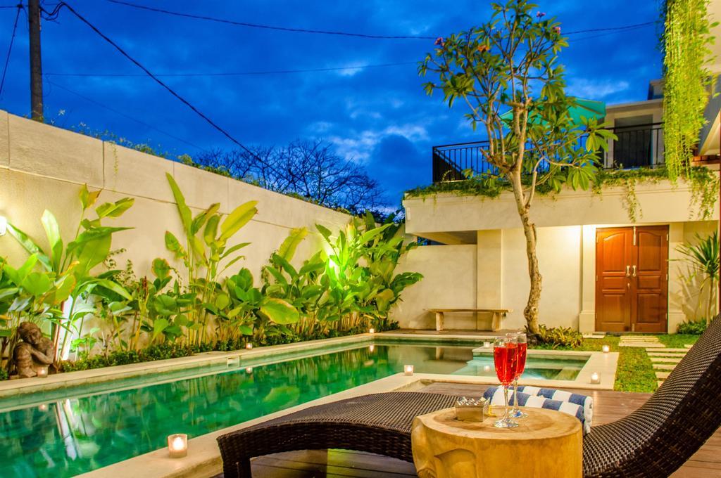 Tepi Sungai Legian (Bali)