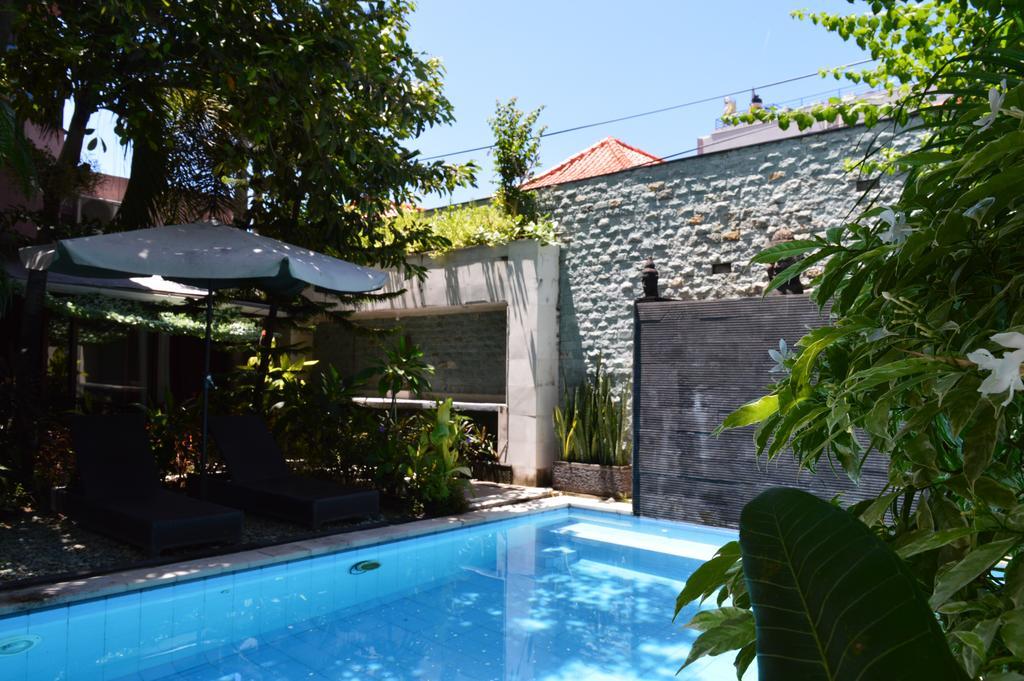 Marinos Place Guest house Legian (Bali)