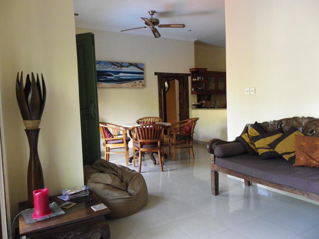 Bob's Bali House