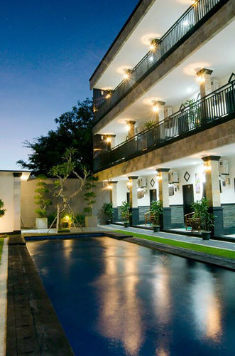 Super Oyo 3904 Kiki Bali Legian (Bali)