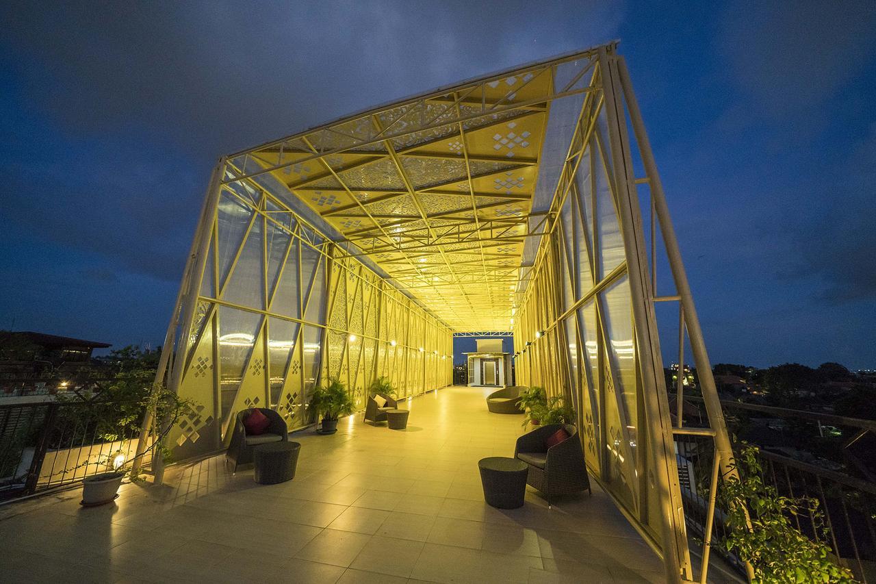 Ananta Hotel