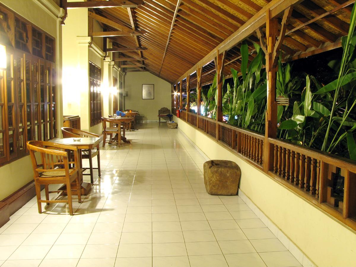 Hotel Un's Legian (Bali)