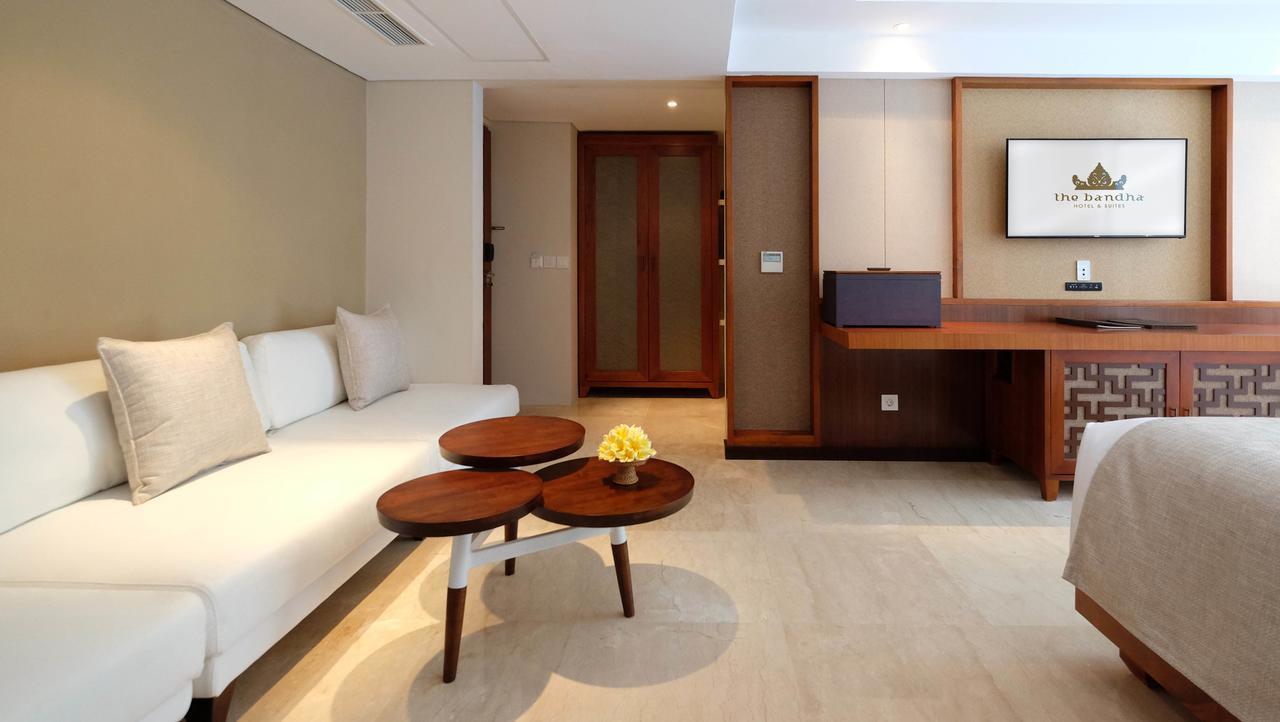 The Bandha & Hotel Legian (Bali)