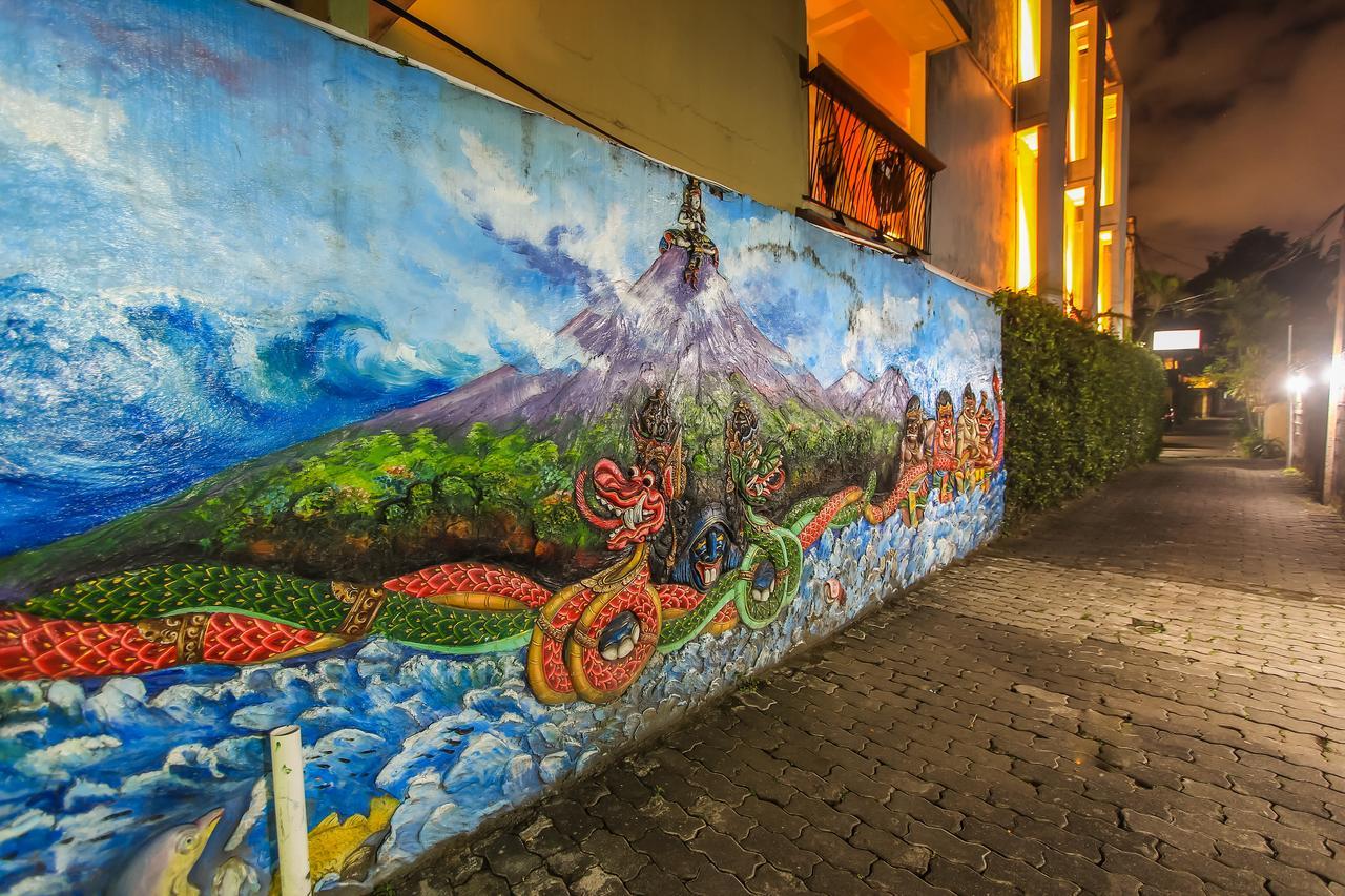 Lumbung Sari 3* Legian (Bali)