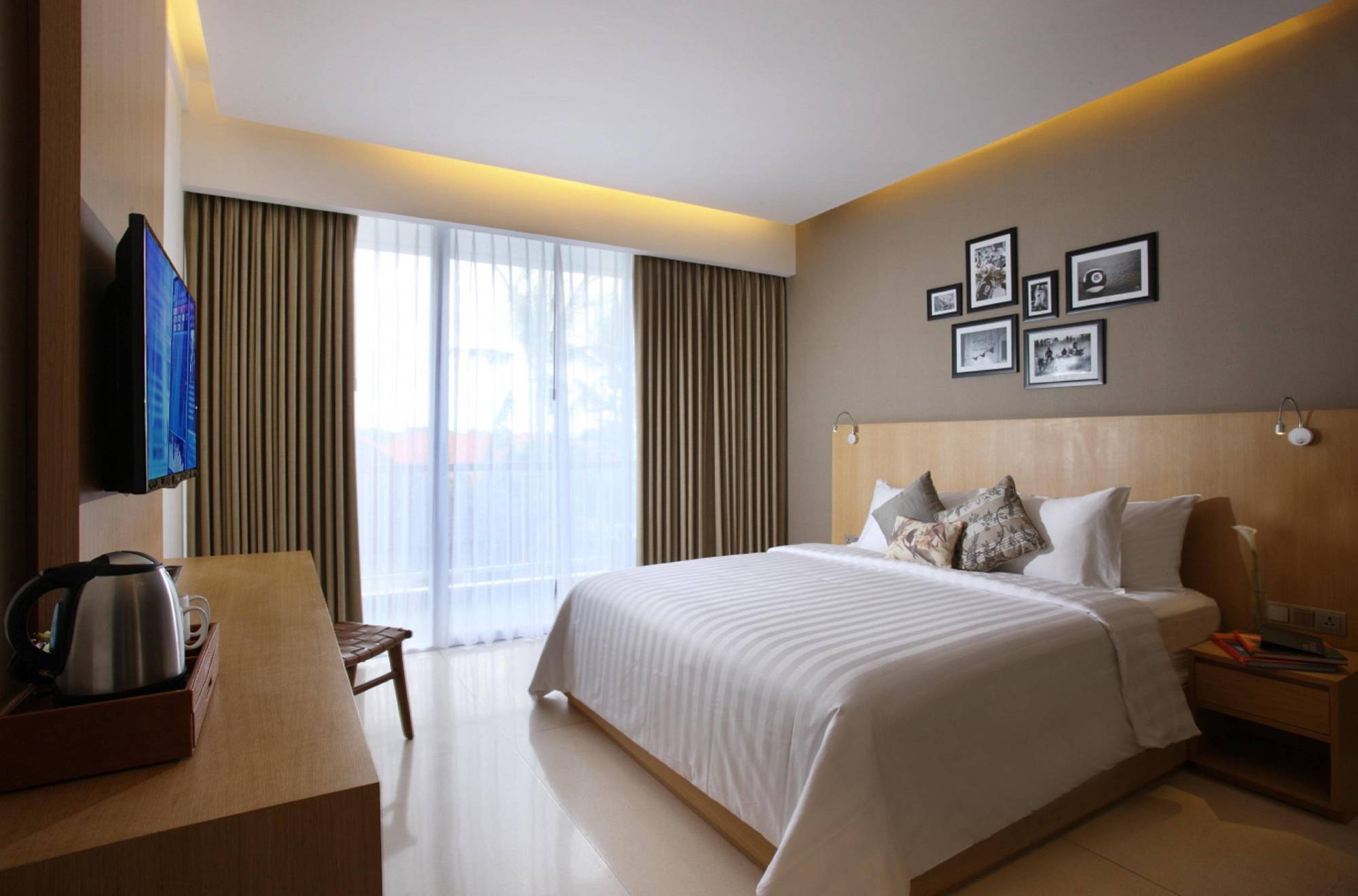 Ossotel Hotel Legian (Bali)