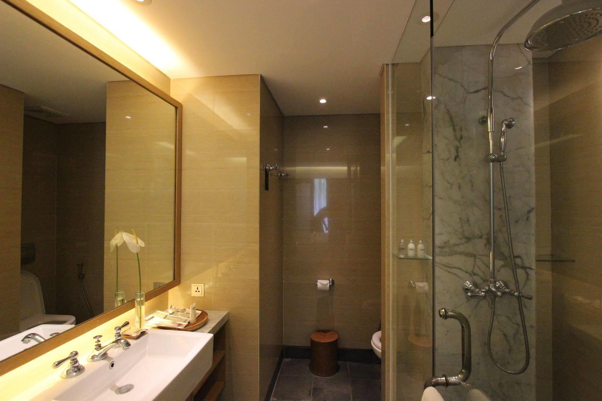 Hotel Ossotel Legian (Bali)