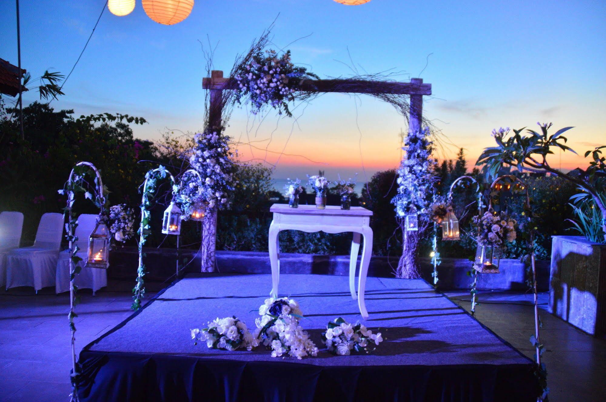 Champlung Mas Legian, Kuta 4* Legian (Bali)