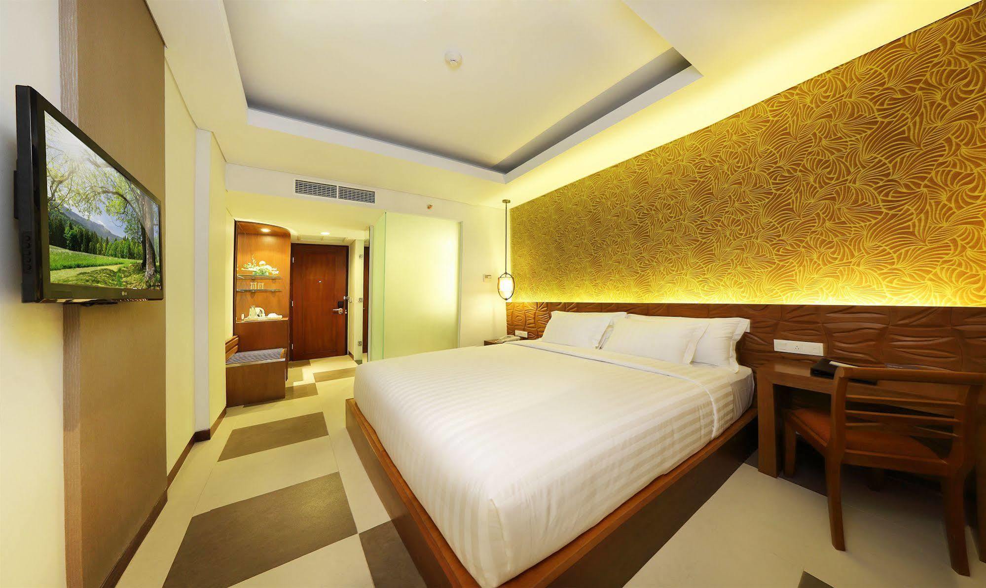 Sun Island & 4* Legian (Bali)