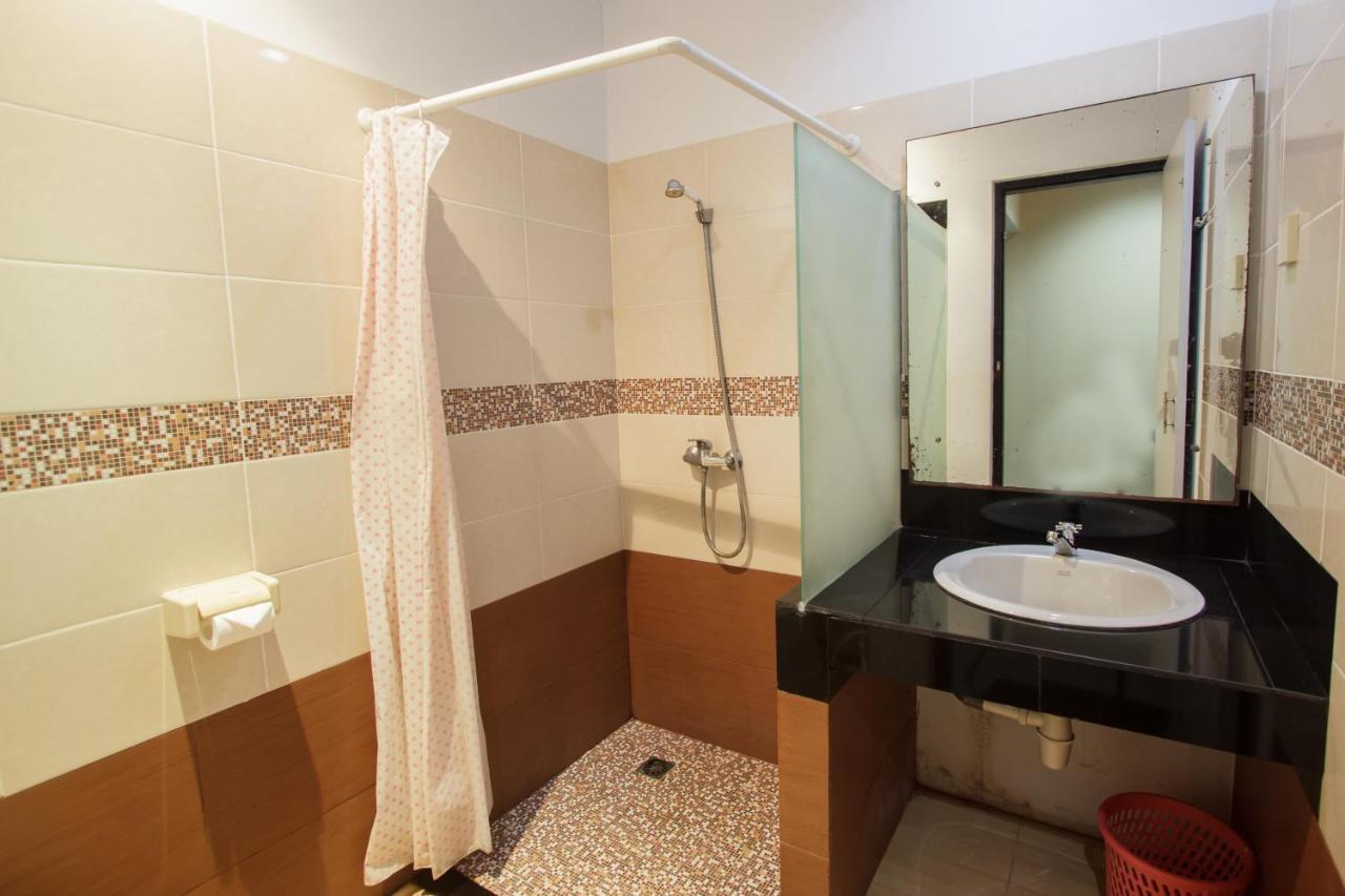 Sri Ratu Guest house 2*