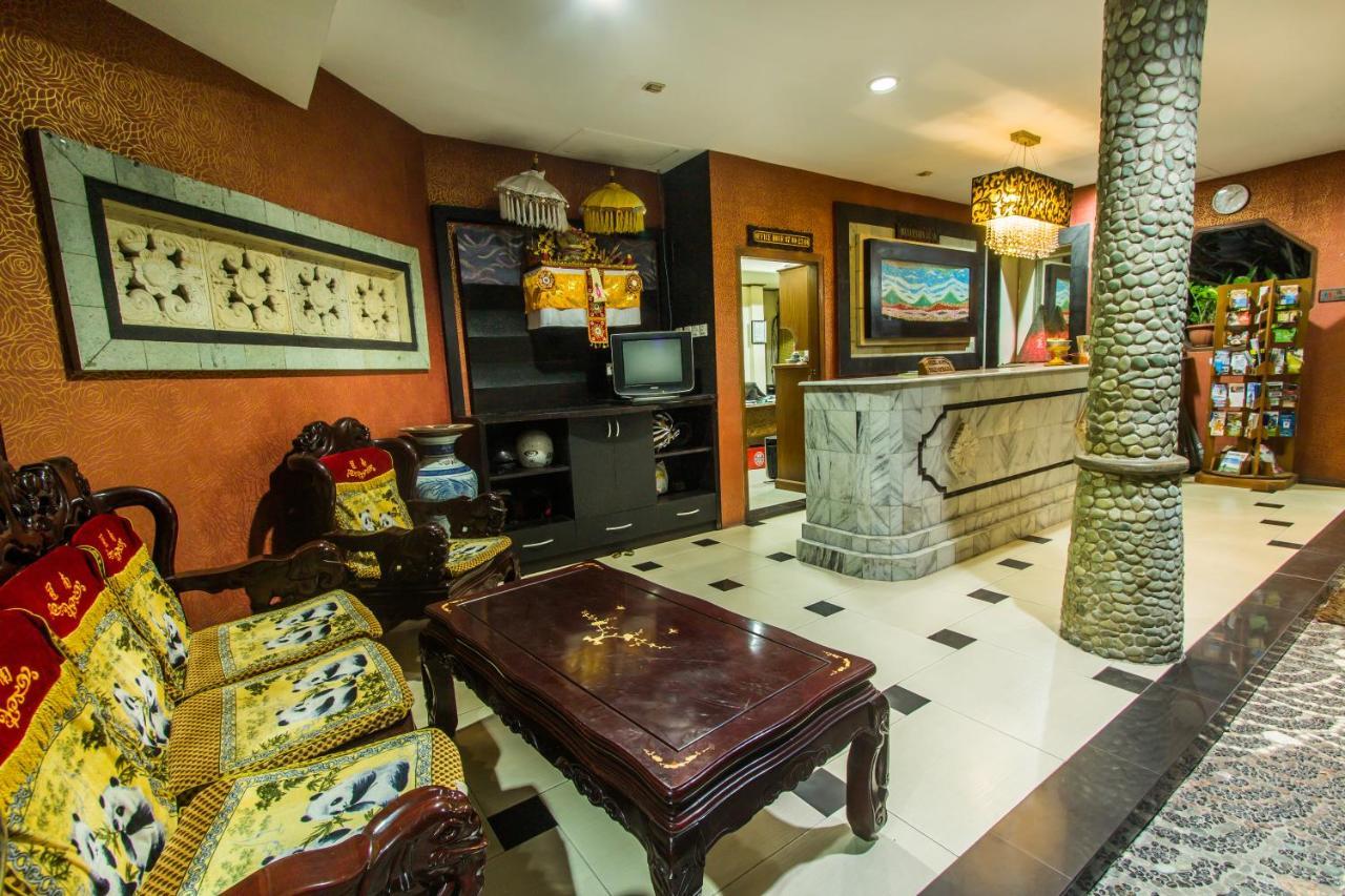 Sri Ratu Legian (Bali)