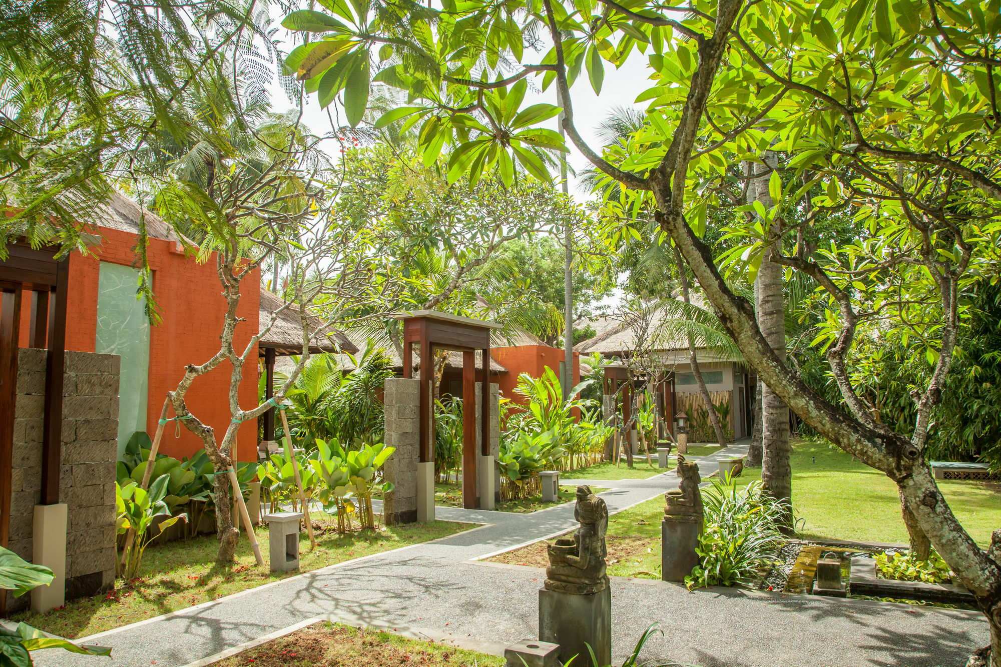 Legian Beach Villas Hotel 3*