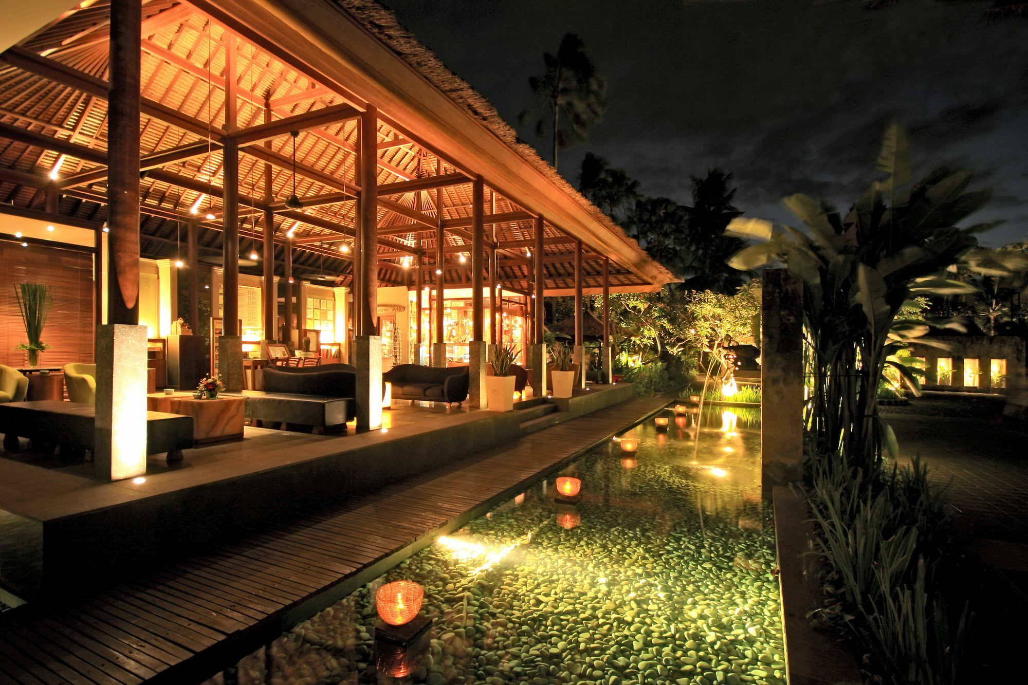 Legian Beach Villas 3*
