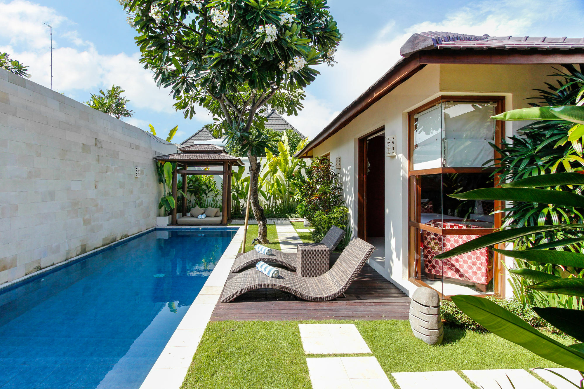 Samana Villa Legian (Bali)