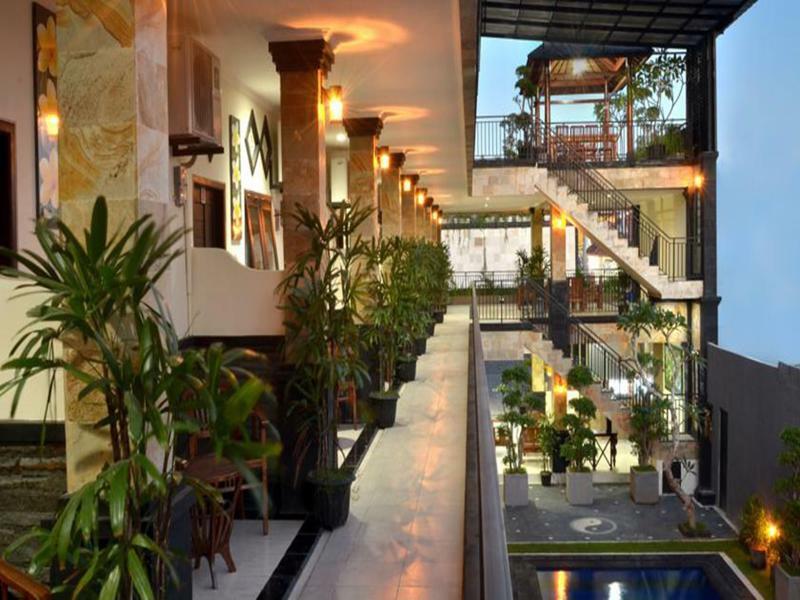 Super Oyo 3904 Kiki Bali Hotel 2*