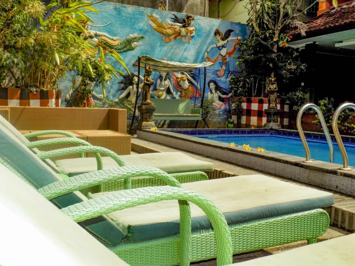 Lumbung Sari 3* Legian (Bali)