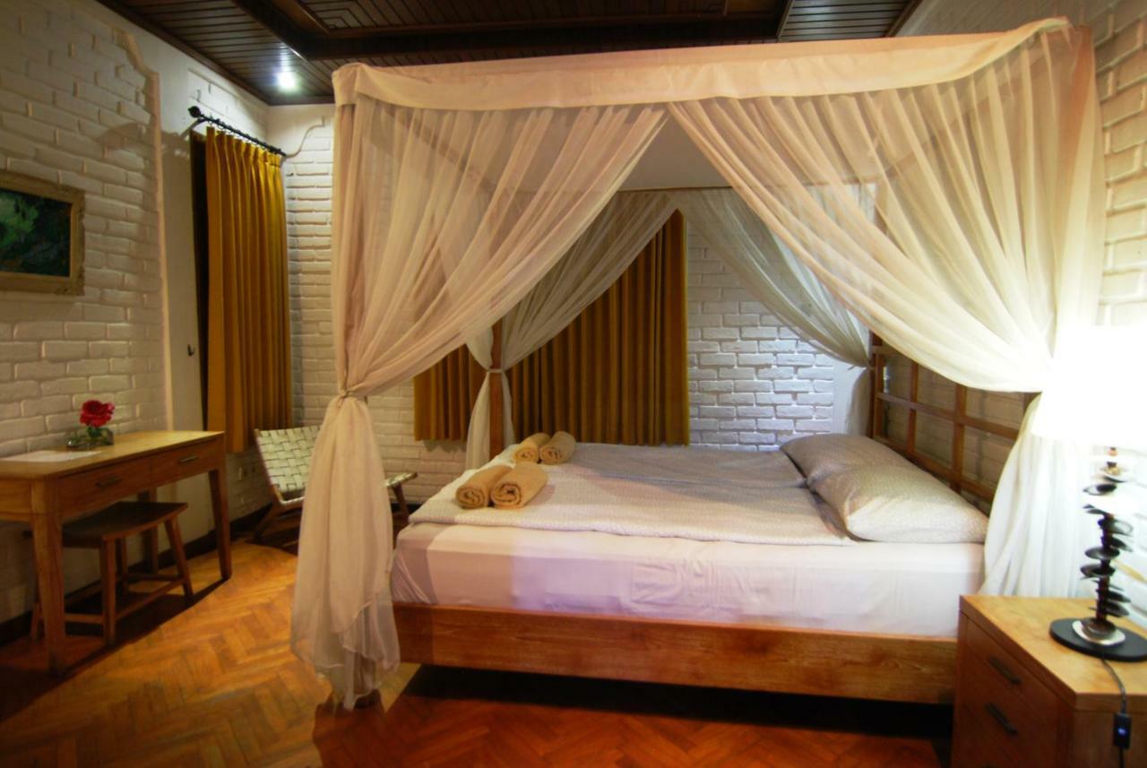 Villa Tirta Kuta-legian *