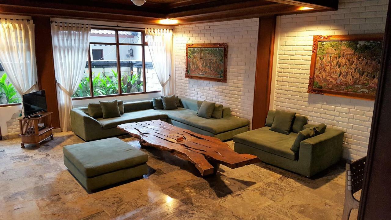 Tirta Kuta-legian * Legian (Bali)