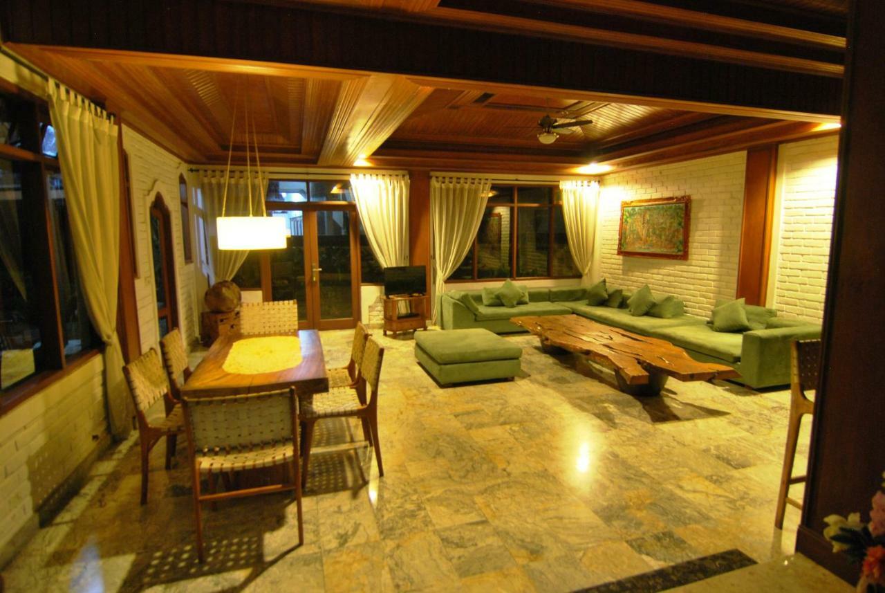 Tirta Kuta-legian Legian (Bali)