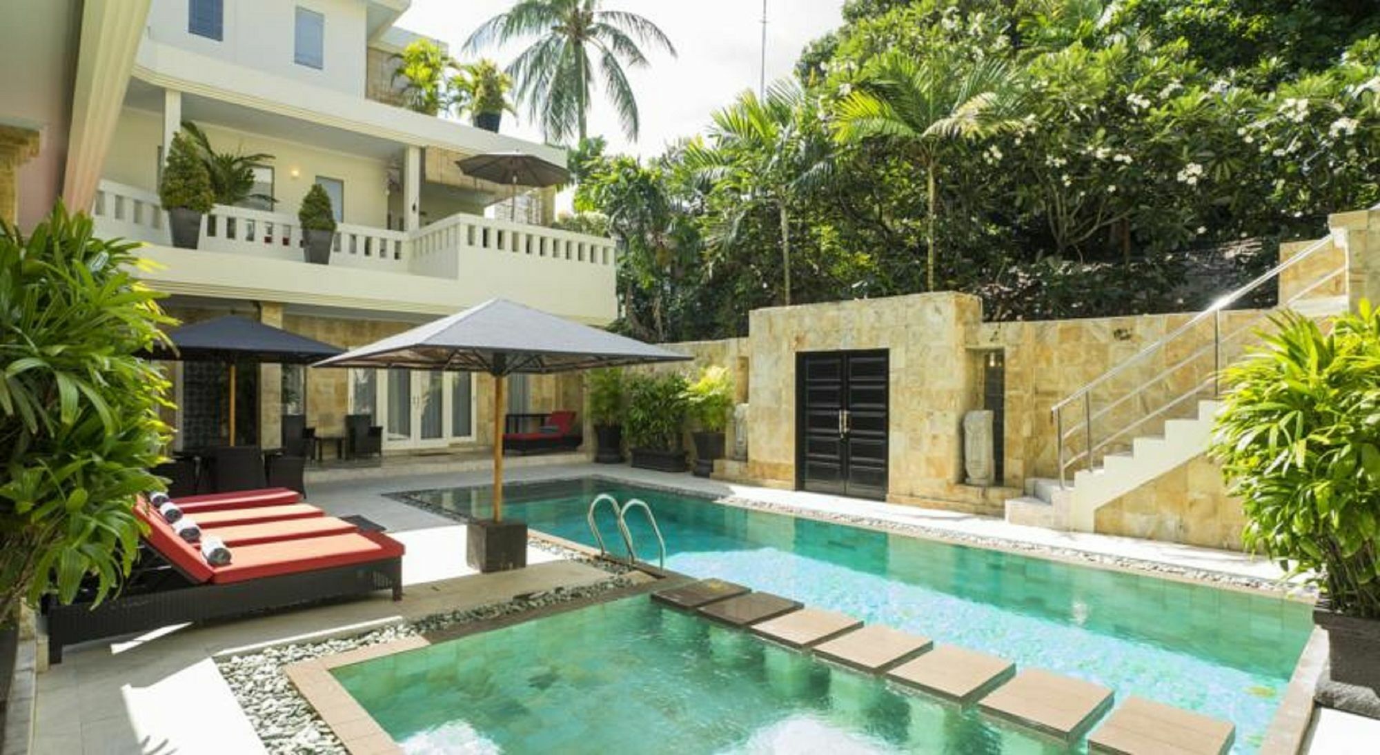 Melati Aparthotel 2*