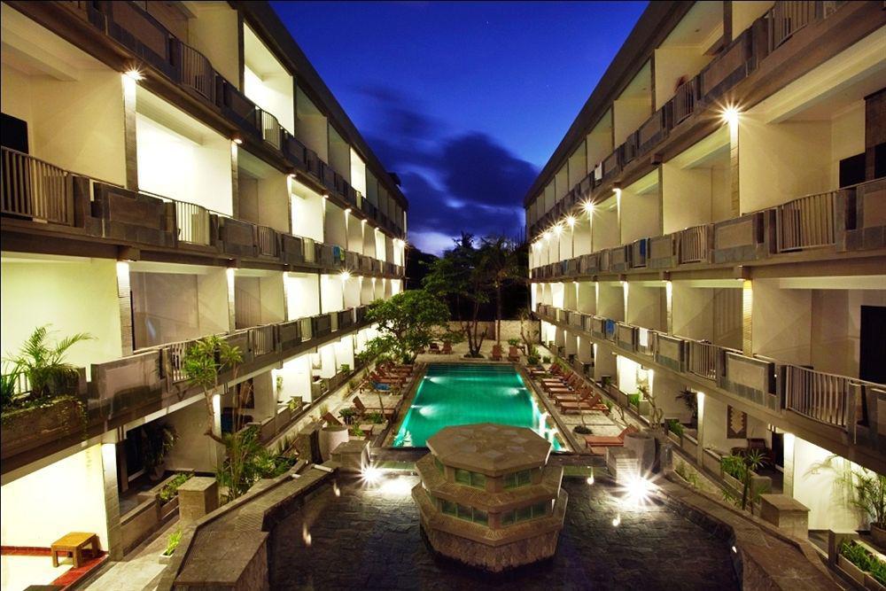Hotel Champlung Mas Legian, Kuta 4*