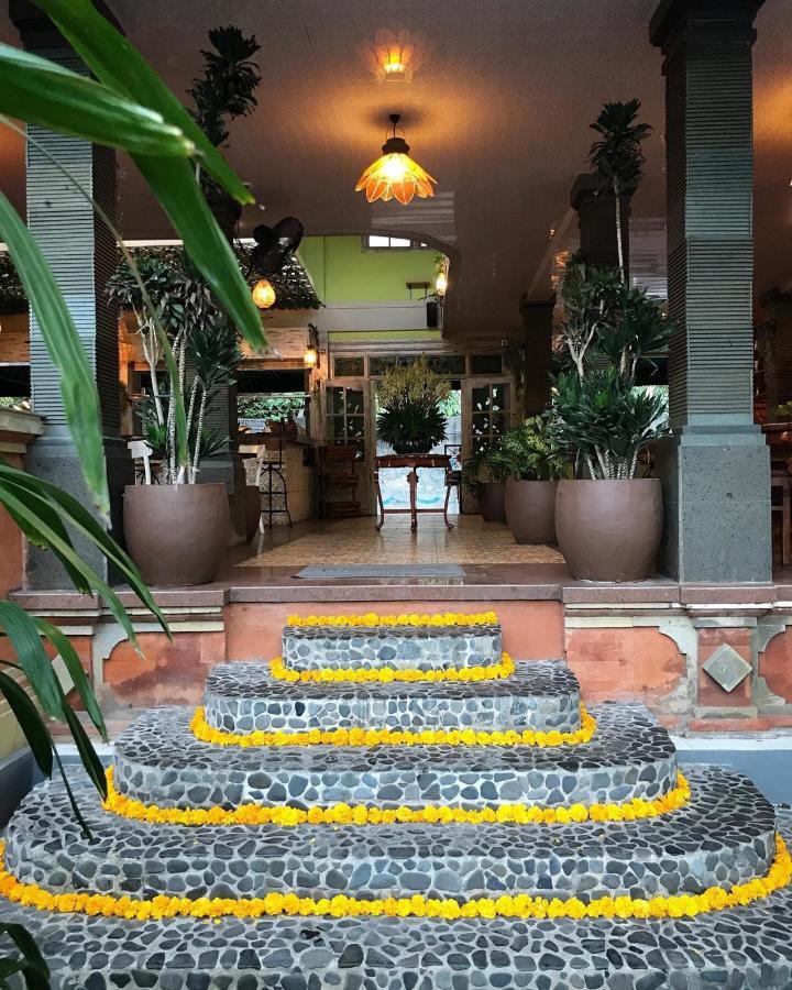 Guest house Three Brothers & 3*