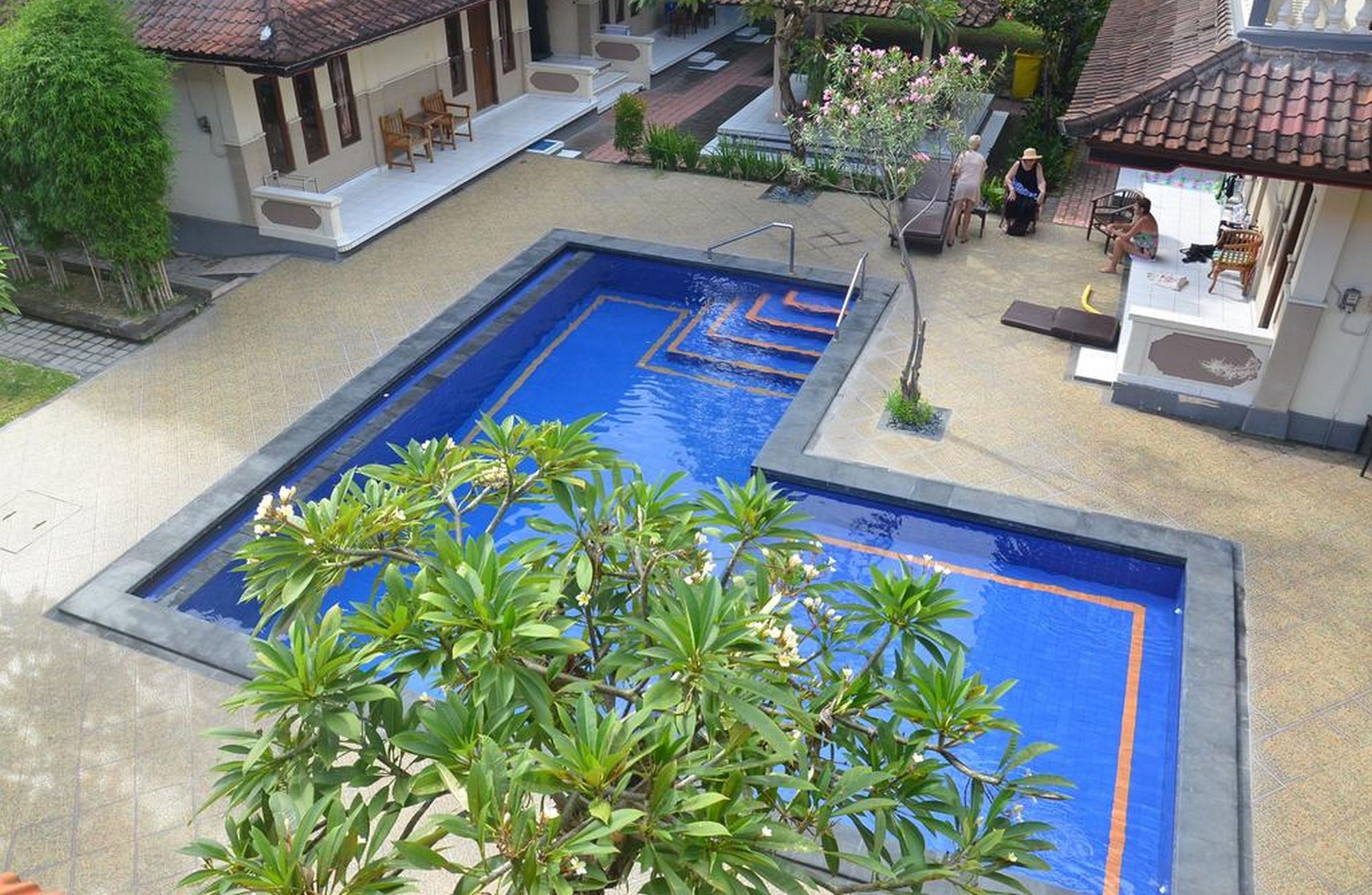 Nida Sahadewa Hotel 2*