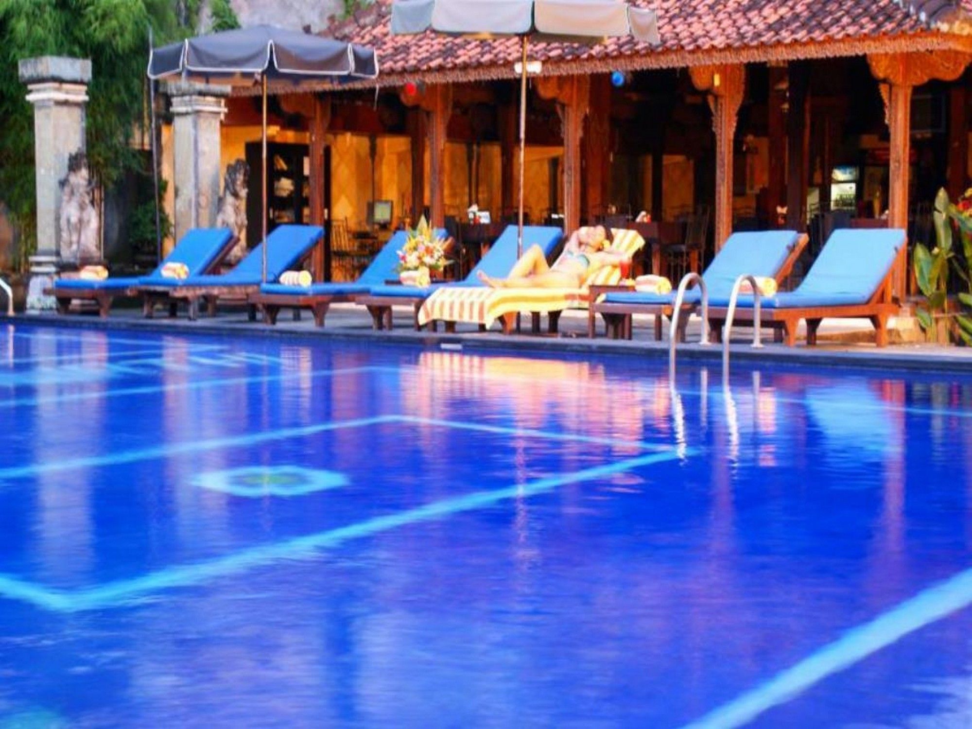 Hotel Nida Sahadewa 2*