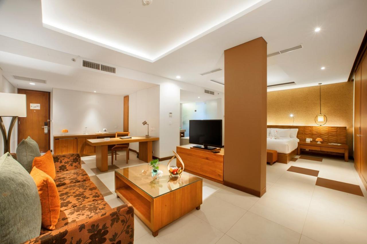 Hotel Sun Island & 4*
